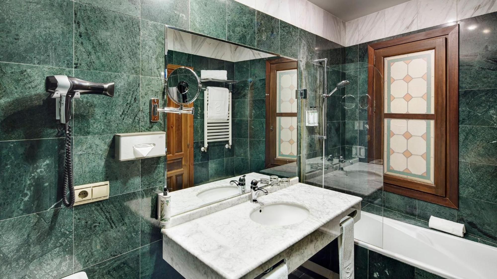 Sercotel Palacio De Los Gamboa Granada Luaran gambar
